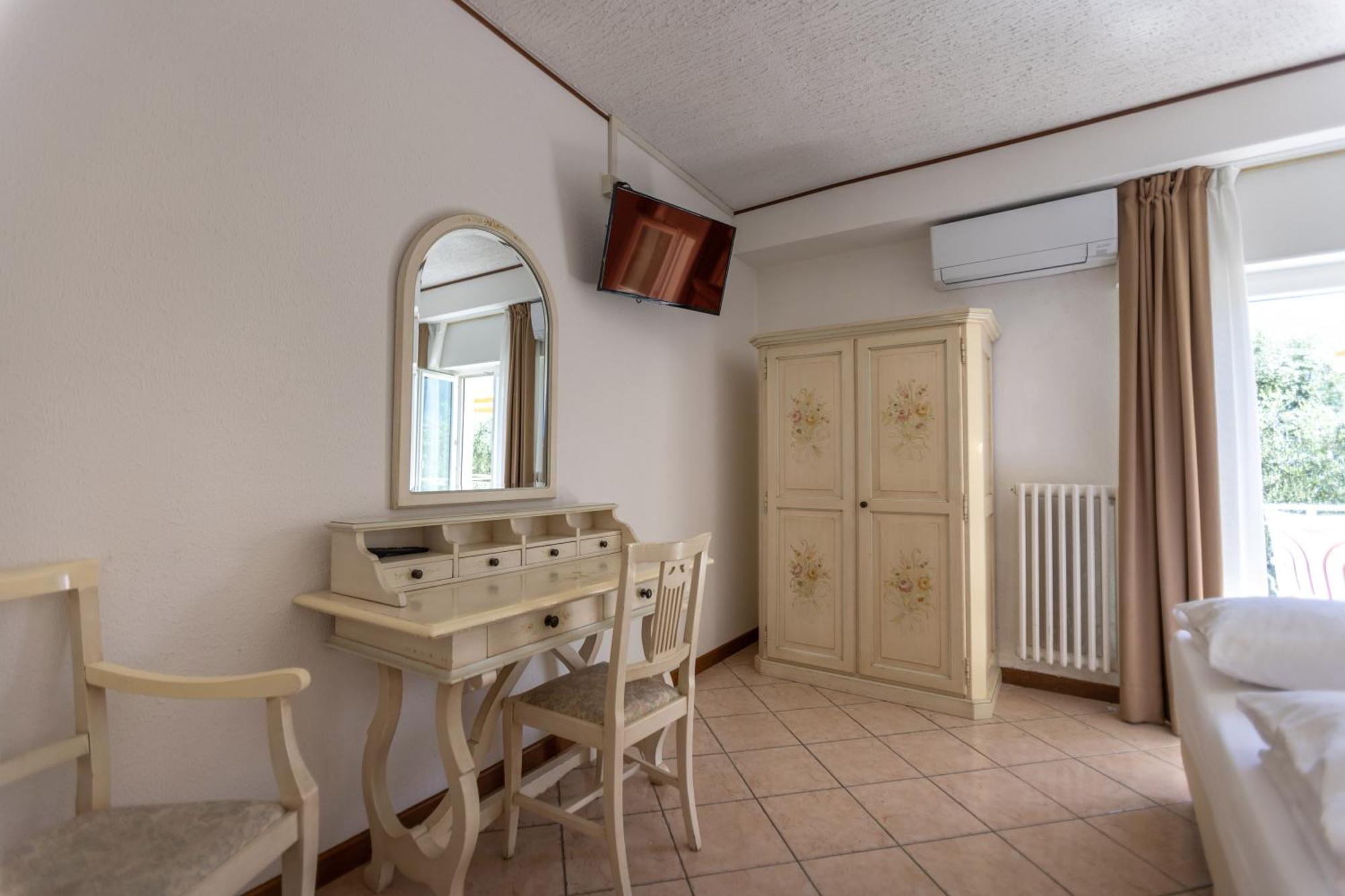 Margherita Hotel 2*